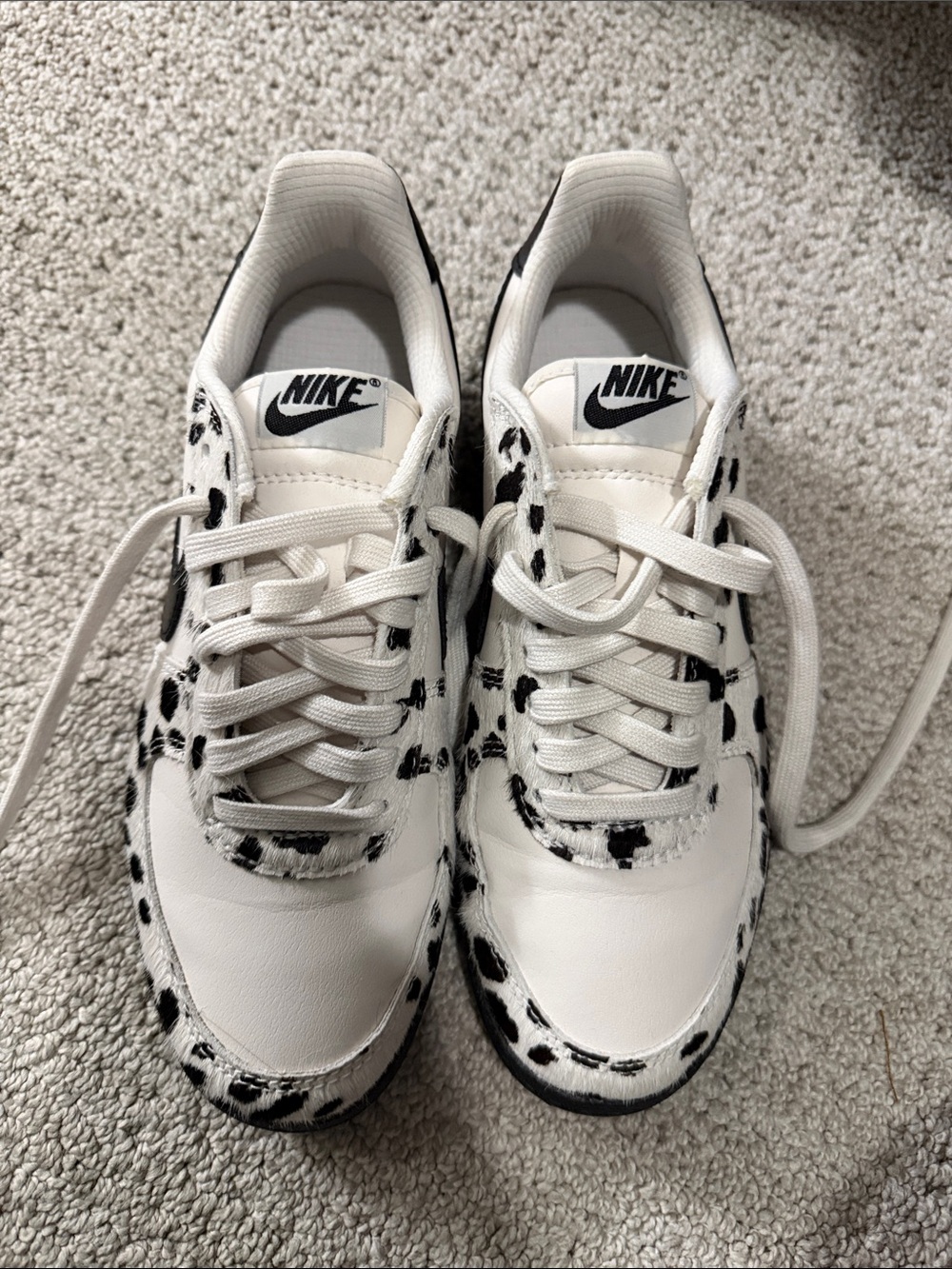Nike Women's Field General '82 low top sneakers